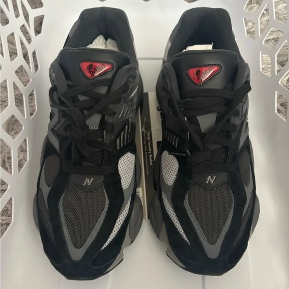 Black/Grey New Balance 9060 (U9060BLK) - Picture 3 of 4